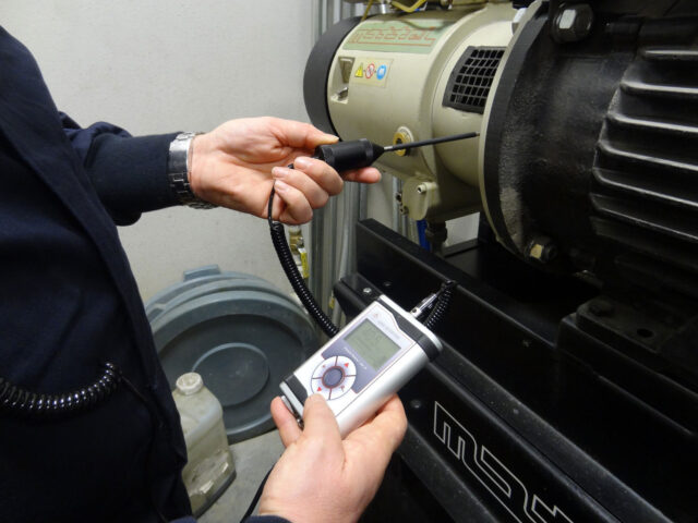 Mantenimiento Predictivo con Ultrasonido Acústico a Sistemas Mecánicos